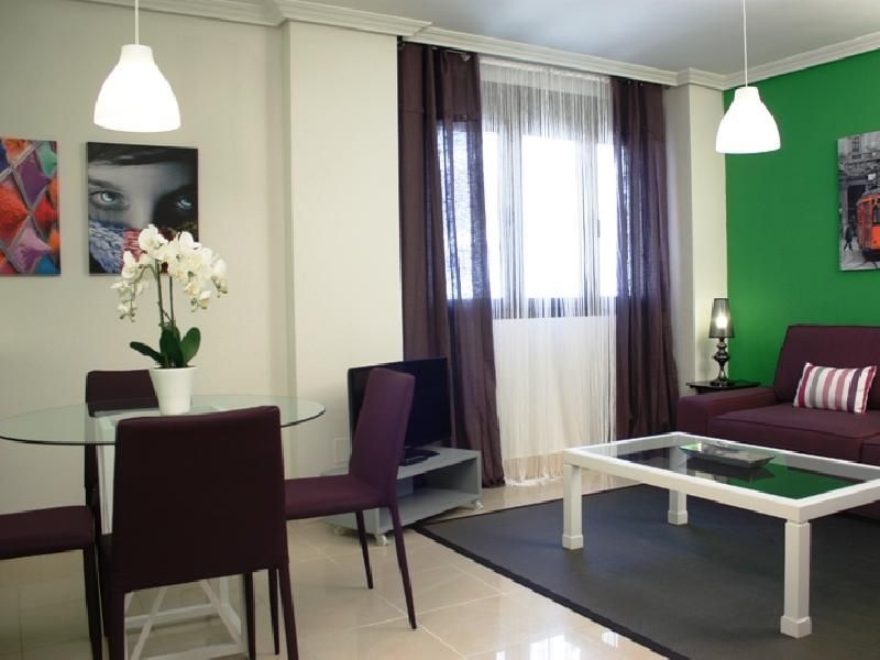 Wootravelling Plaza De Oriente Homtels Apartment มาดริด ภายนอก รูปภาพ